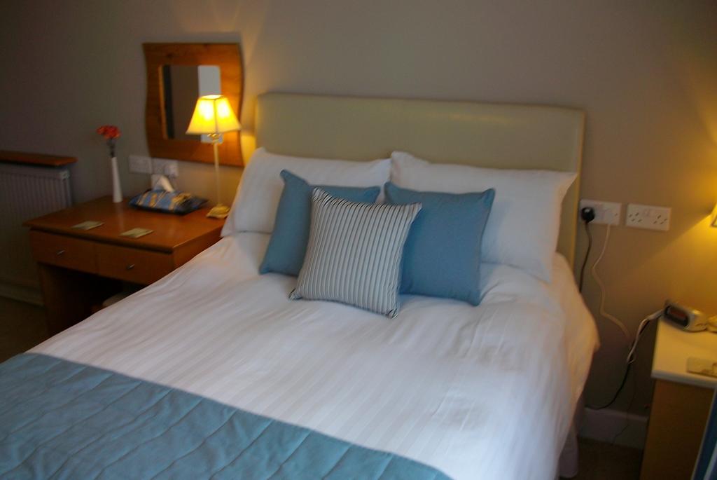 Gate Lodge Guest House Ганстантон Номер фото