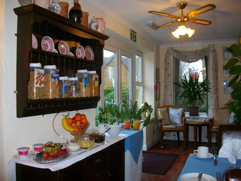 Gate Lodge Guest House Ганстантон Екстер'єр фото